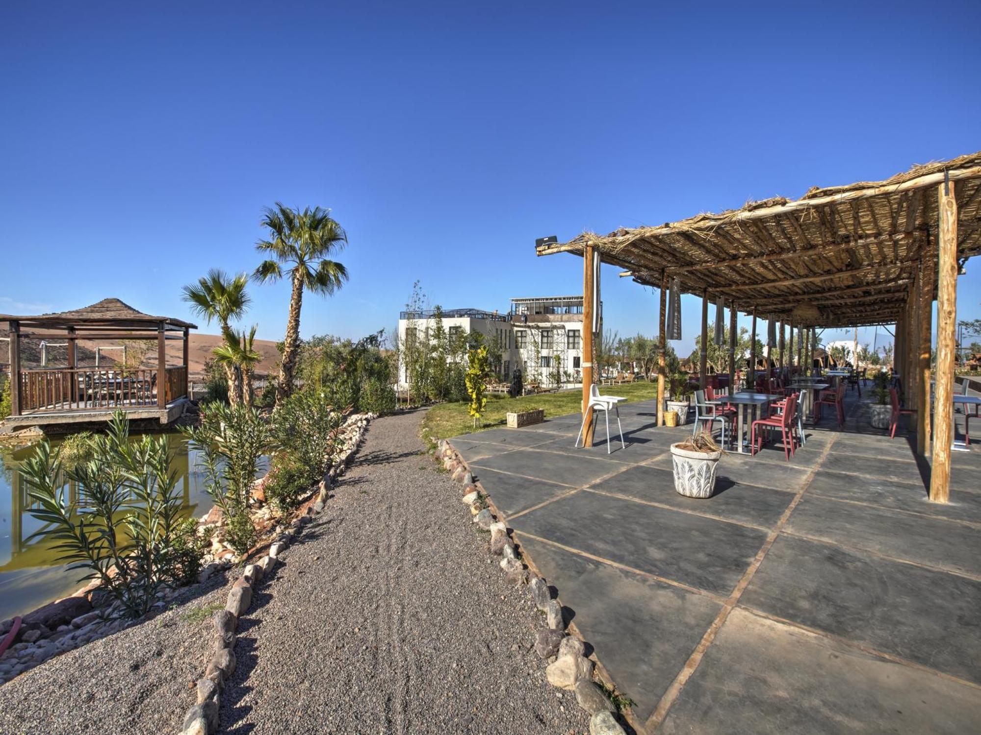 The Ranch Resort Таханут Екстериор снимка