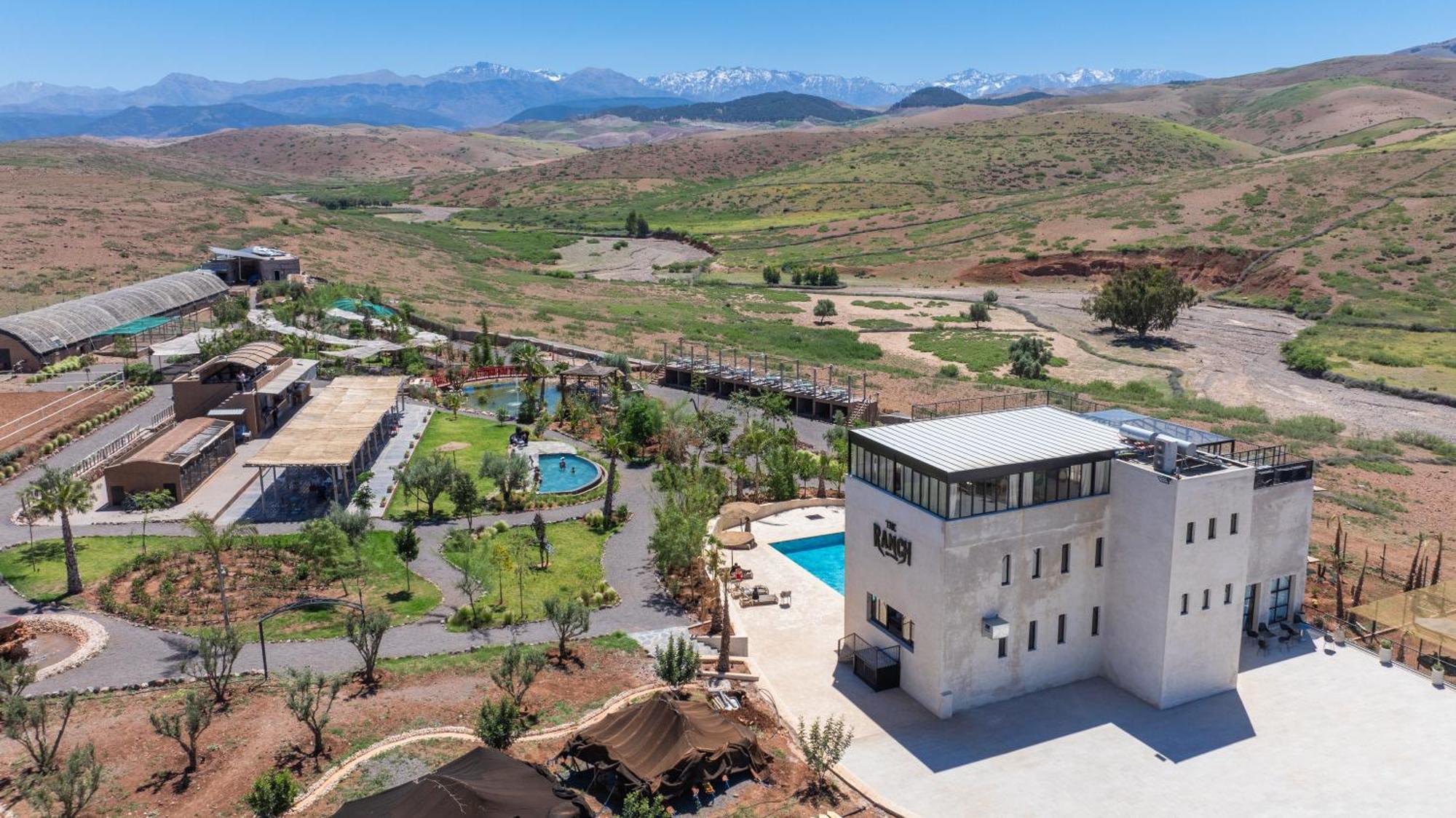 The Ranch Resort Таханут Екстериор снимка